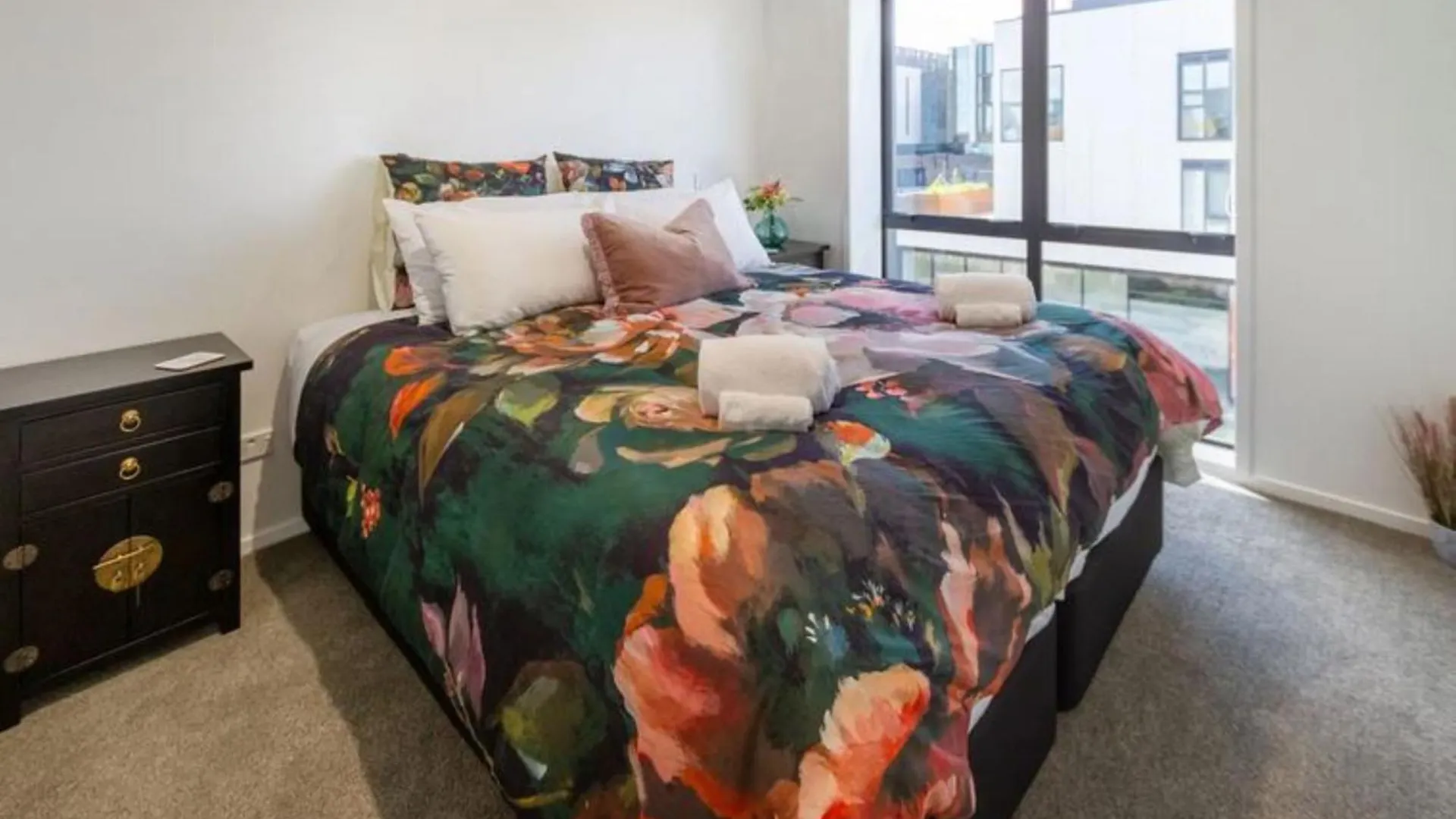 Your Ultimate Getaway Awaits! 3 Bedroom Christchurch 0*,