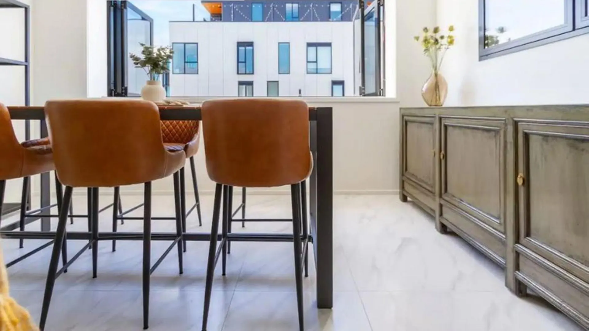 Your Ultimate Getaway Awaits! 3 Bedroom Christchurch Apartment