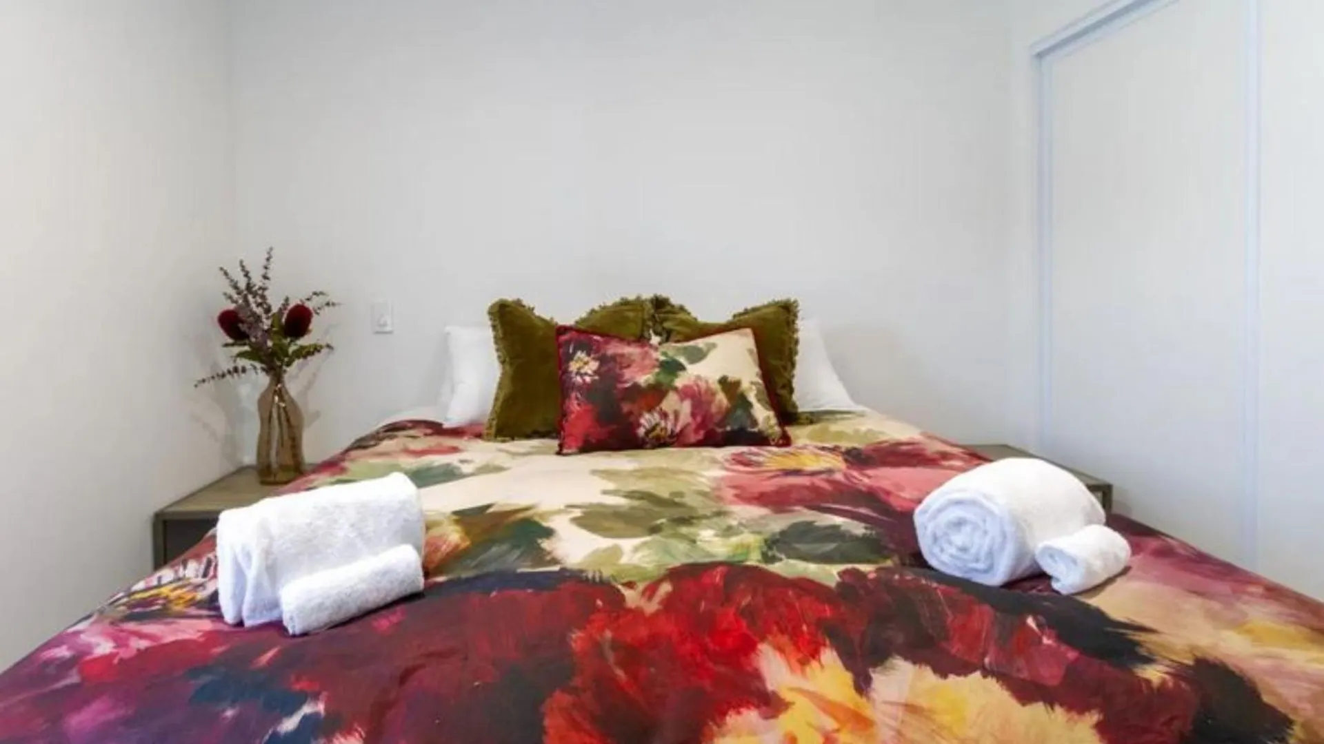 Apartment Your Ultimate Getaway Awaits! 3 Bedroom Christchurch New Zealand