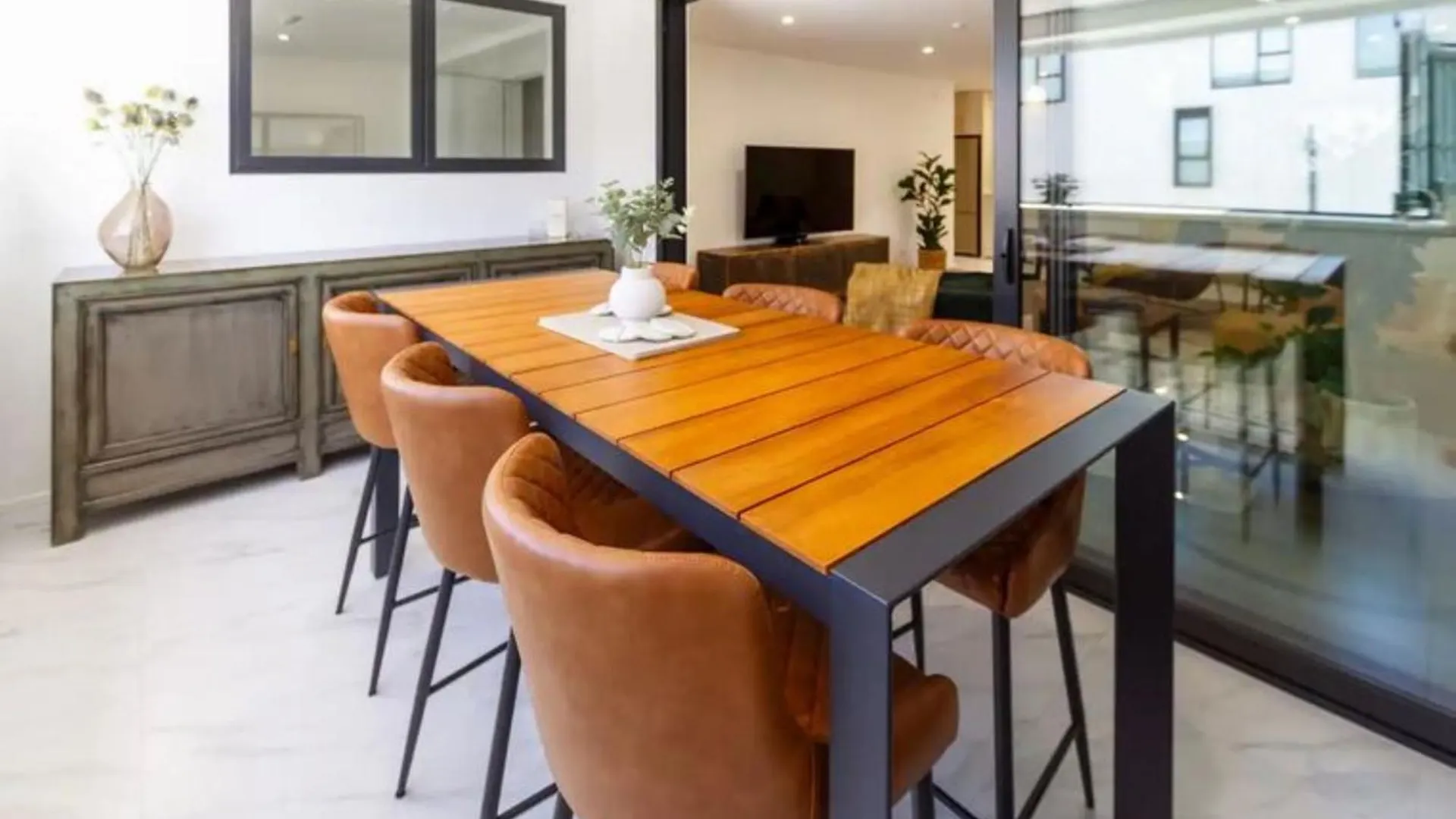 Your Ultimate Getaway Awaits! 3 Bedroom Christchurch Apartment