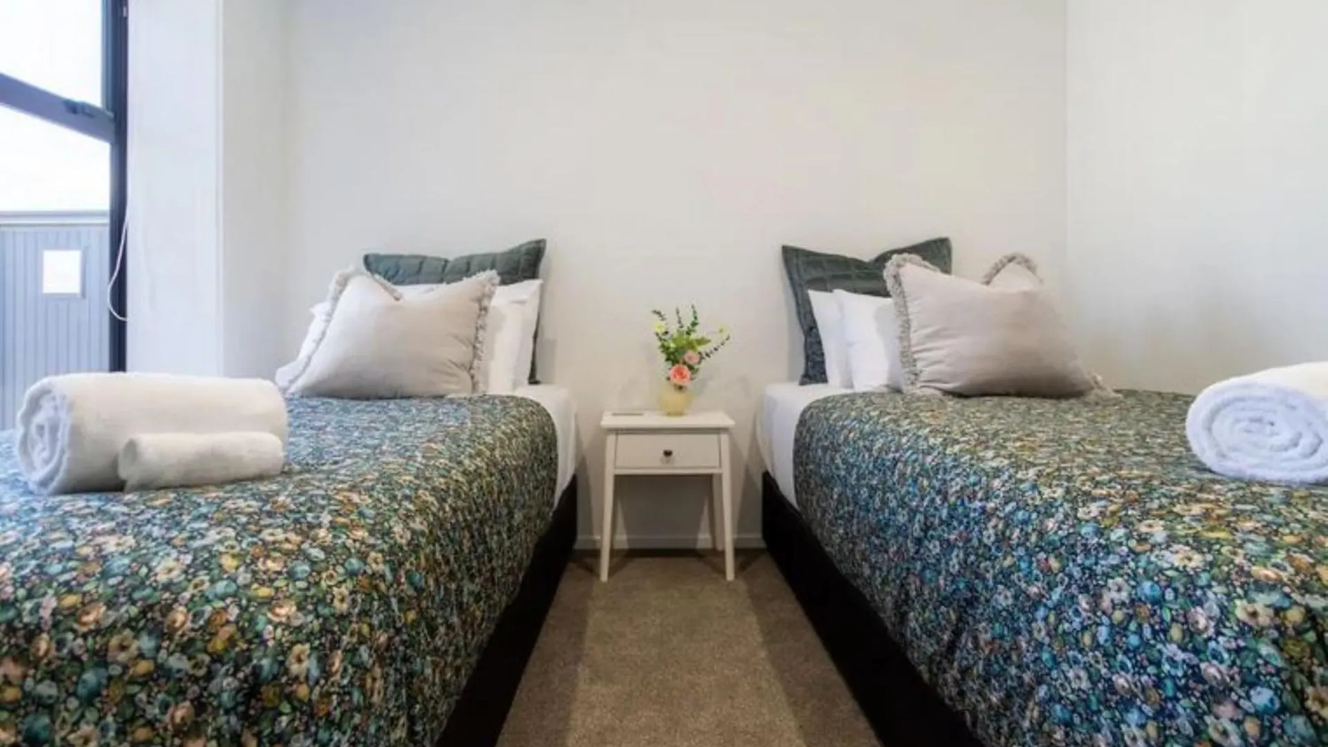 Your Ultimate Getaway Awaits! 3 Bedroom Christchurch 0*,