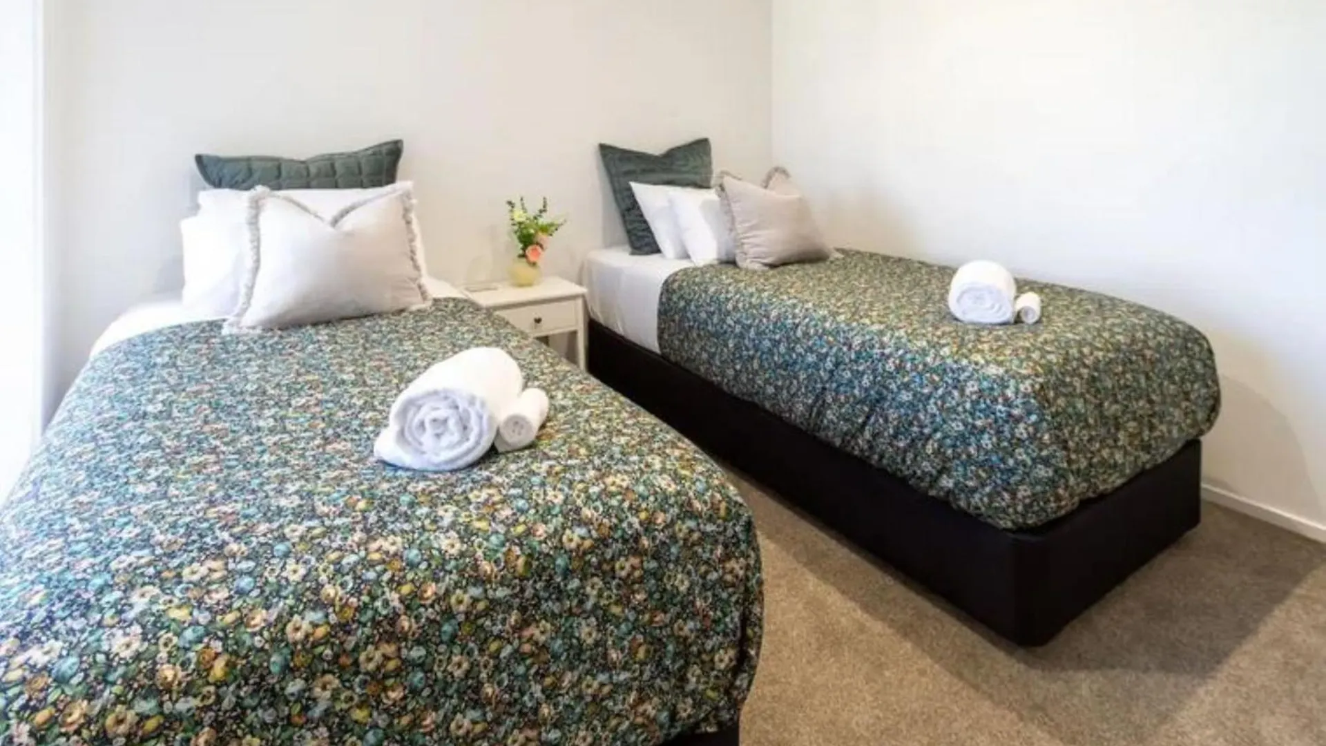 Your Ultimate Getaway Awaits! 3 Bedroom Christchurch