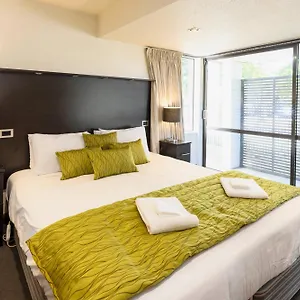 4* Hotel Airport Gateway